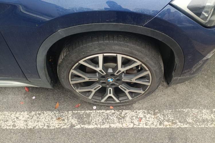 Used BMW X1 2020 xDrive25Li Luxury Edition Right Front Wheel Hub