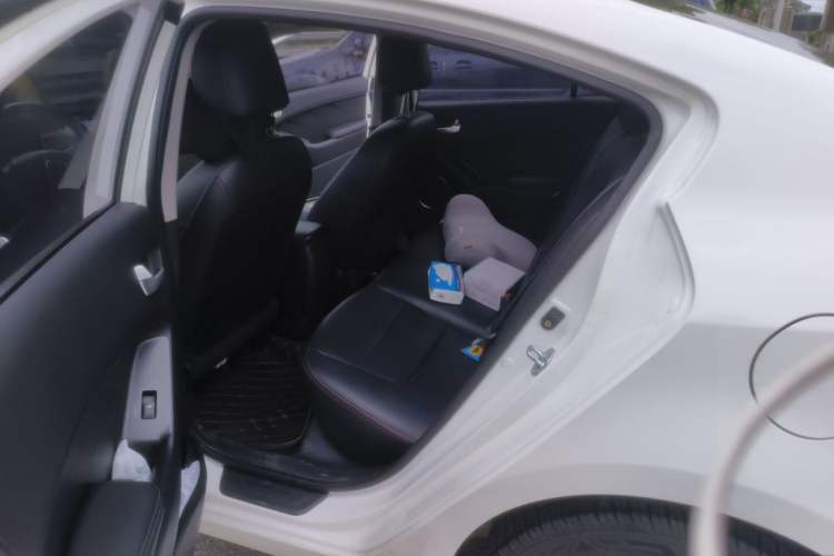 Used Kia K3 2016 1.6L Automatic GLS
