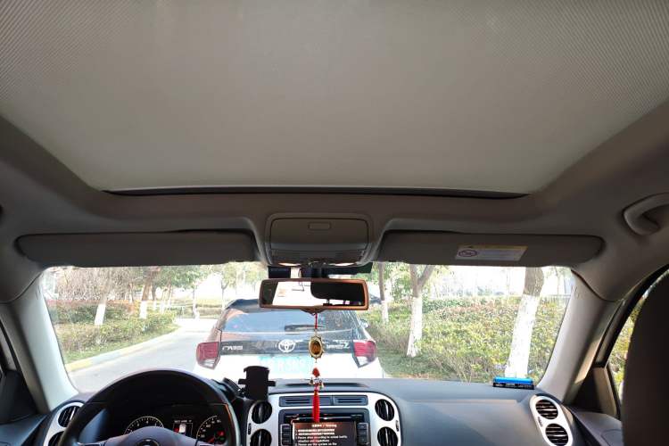 Used Volkswagen Tiguan L 2015 1.8TSI Automatic Two-Wheel Drive Luxury Model
