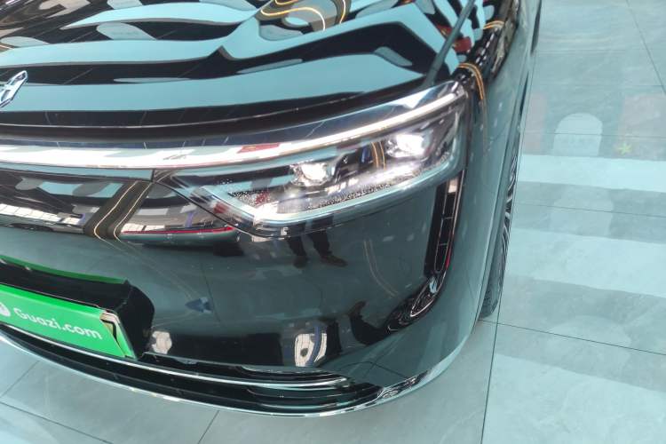 Used Hima AITO M8 2025 Extended-Range Max+ Version 53.4 kWh 5-Seater Edition
