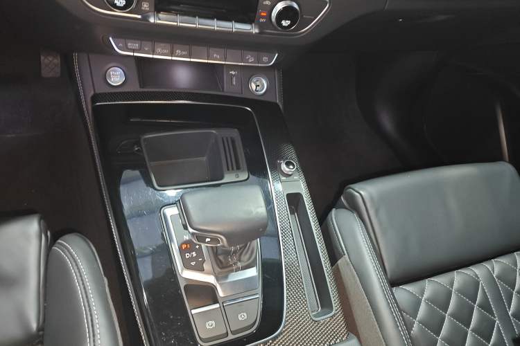 Used Audi Q5L Sportback 2022 40 TFSI Fashion Model