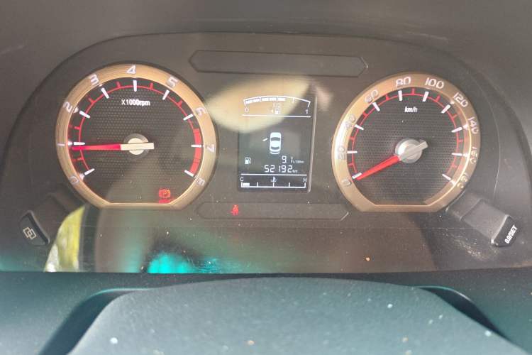 Used FORTHING Lingzhi 2018 M5L 1.6L 7-Seater Luxury Model
