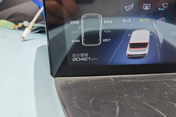 Used Wuling NAMMIEV 2021 Passion Edition Odometer Close Up