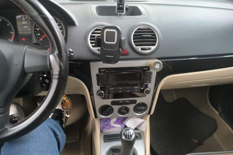 Used Volkswagen Lavida 2011 1.6L Manual Joy Version
