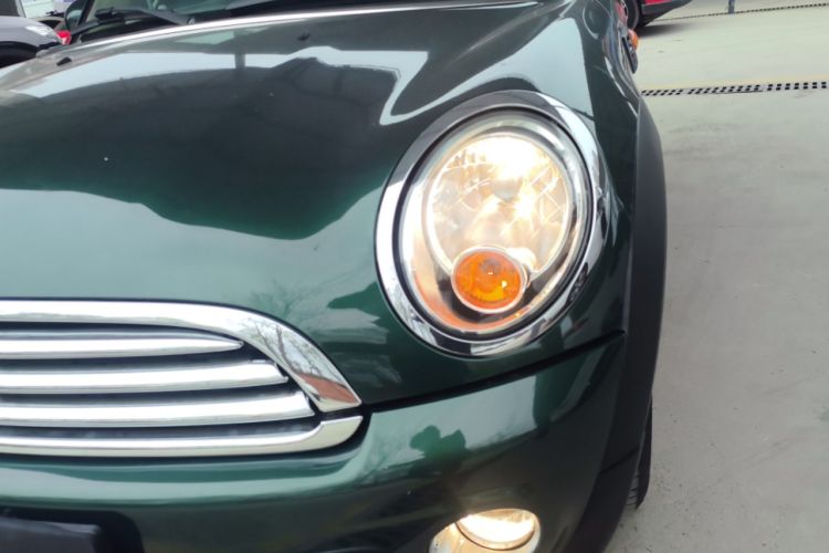 Used MINI 2011 1.6L ONE
