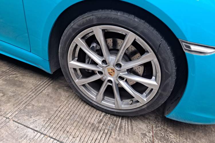 Used Porsche 718 2016 Cayman 2.0T
