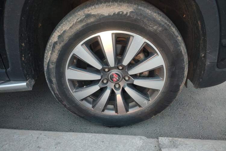 Used Roewe RX8 2018 30T Smart Connectivity Two-Wheel Drive Flagship Edition