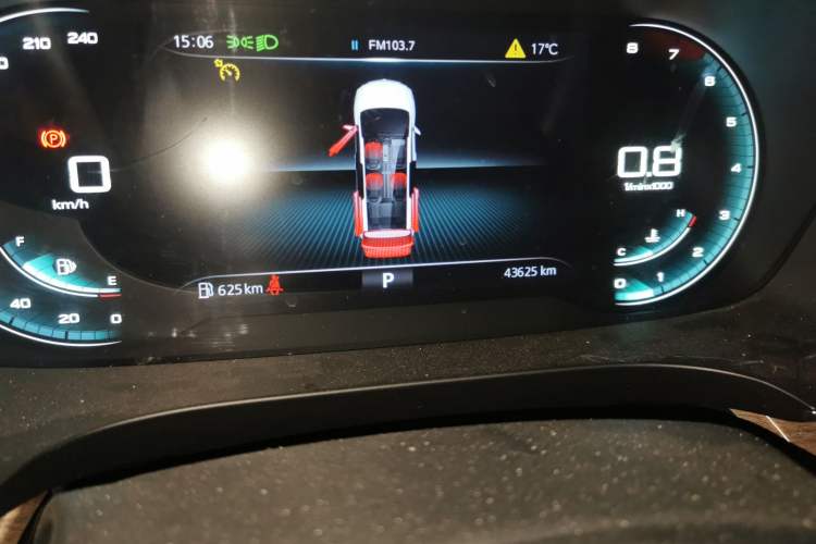 Used Roewe iMAX8 2023 400TGI Comfort Edition Odometer Close Up