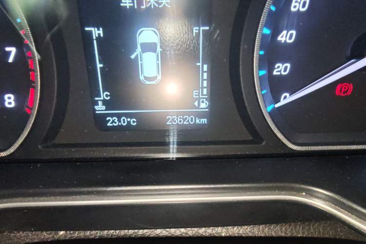Used CHANGAN OSHAN X7 2020 1.5T Automatic Elite Edition Odometer Close Up