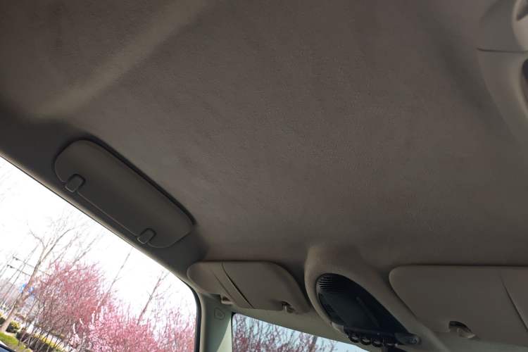 Used MINI 2011 1.6L ONE
