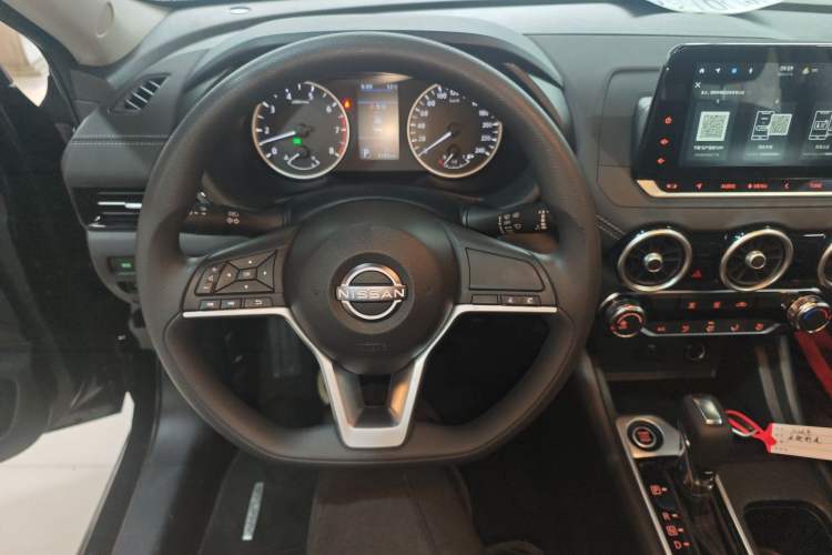 Used Nissan Sylphy 2026 Model 1.6L CVT Genuine Edition Steering Wheel