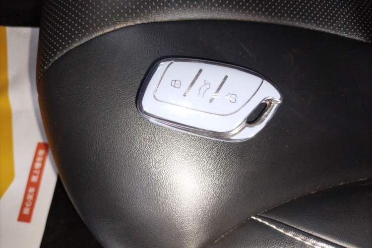 Used Roewe i5 2020 1.5L Automatic 4G Connect Luxury Flagship Edition
