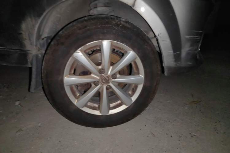 Used Jinbei New Hiace S 2018 1.5L Business Edition DLCG14 Right Front Wheel Hub
