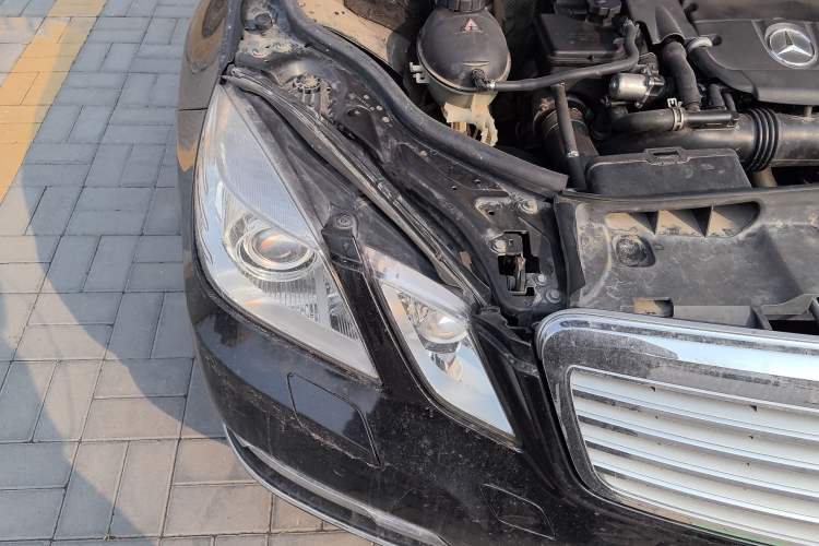 Used Mercedes-Benz E-Class 2011 E 200 L CGI Elegant Model