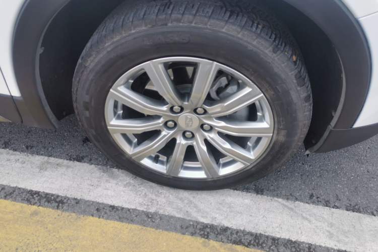 Used Cadillac XT4 2020 28T Two-Wheel-Drive Leading Version
