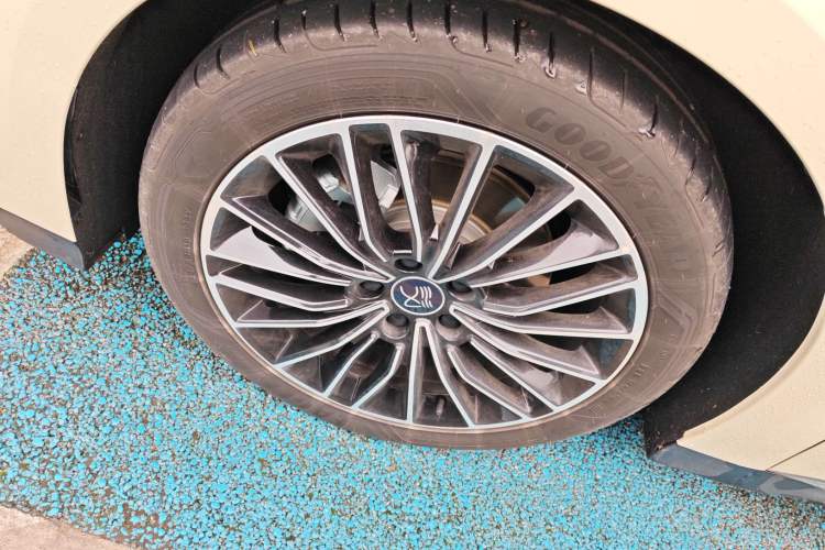 Used BYD Han 2022 DM-i 121KM Luxury Model
