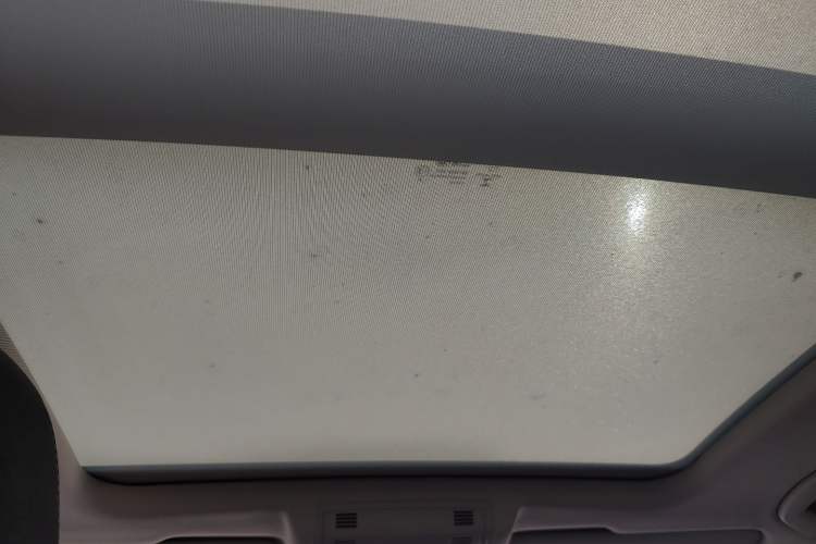 Used Volkswagen T-ROC 2021 280TSI DSG Two-Wheel Drive Comfort Connect Edition
