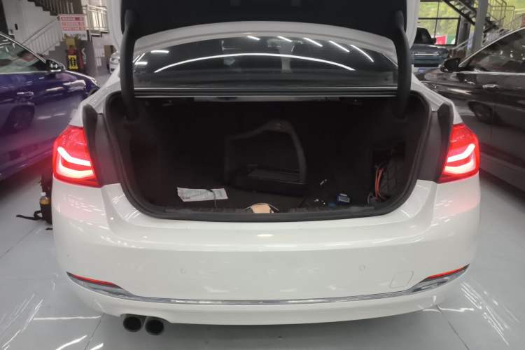 Used BMW 3 Series 2017 320Li Fashion Model
