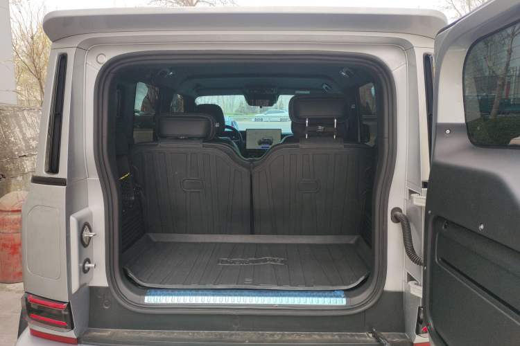 Used iCAR V23 2026 Model 401 Two-Wheel Drive Super Sports Edition Trunk