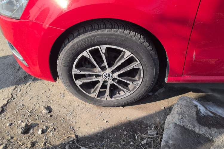 Used Volkswagen Polo 2016 1.6L Automatic Comfort Model