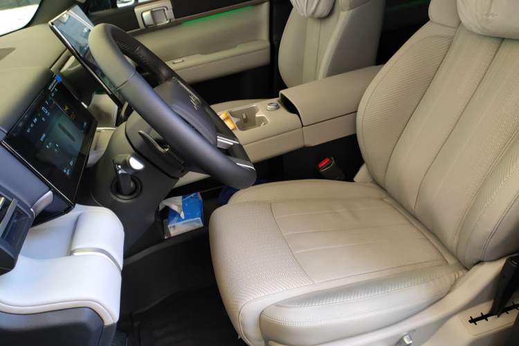 Used Formula Leopard Tai 7 2025 Model 190 km Four-Wheel Drive Max Edition
