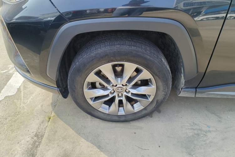 Used Toyota Wildlander 2023 2.0L CVT Two-Wheel Drive Leading Edition