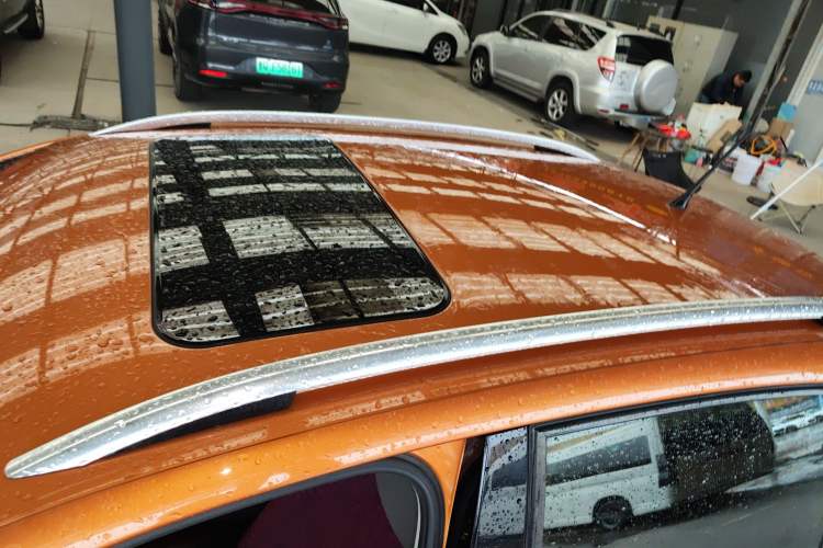 Used Volkswagen Polo 2014 1.6L Cross Polo Automatic Roof