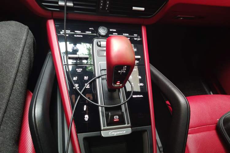 Used Porsche Cayenne E-Hybrid 2021 Cayenne E-Hybrid 2.0T Gear Lever