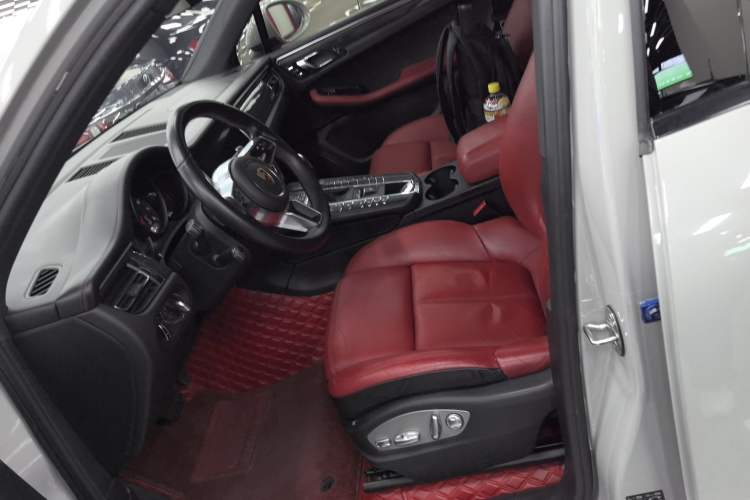 Used Porsche Macan 2018 Macan 2.0T
