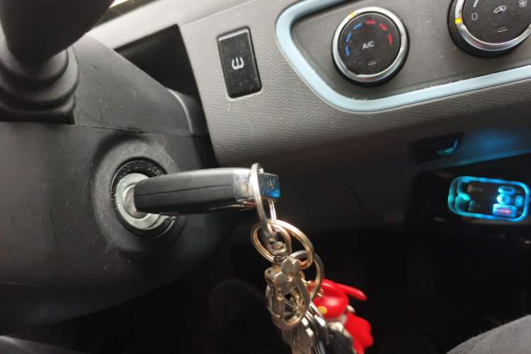 Used Dongfeng Fengon MINIEV 2022 Shishi Style Luxury Version Vehicle Key