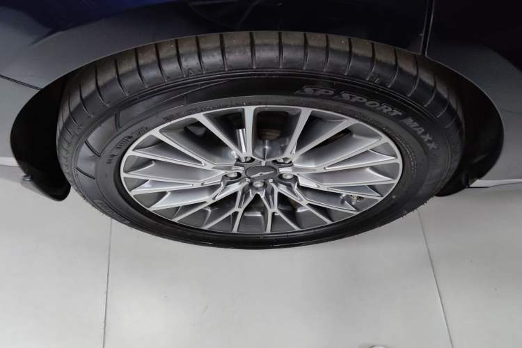 Used Genesis G80 2023 2.5T Rear-Drive Luxury Edition
