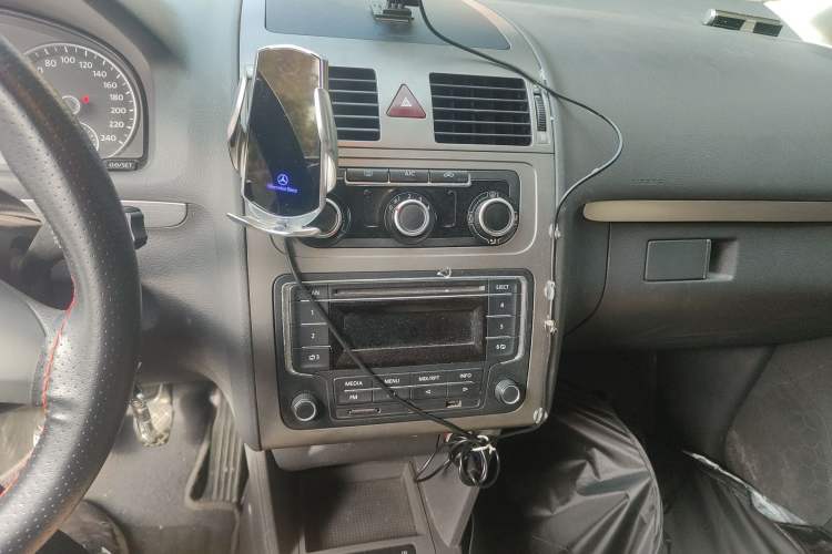 Used Volkswagen Touran 2013 1.4T Manual Comfort Edition 5-Seater
