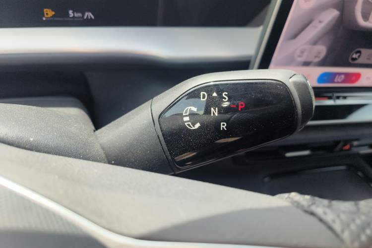 Used Volkswagen Teramont 2025 Tiguan Pro 450TSI Four-Wheel Drive Summit Edition
