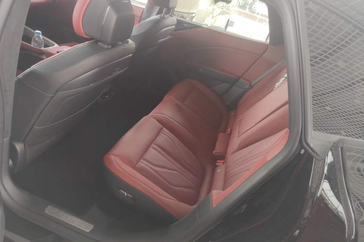 Used Zeekr 007GT 2025 Long-Range Rear-Wheel Drive Intelligent Driving Version 100 kWh
