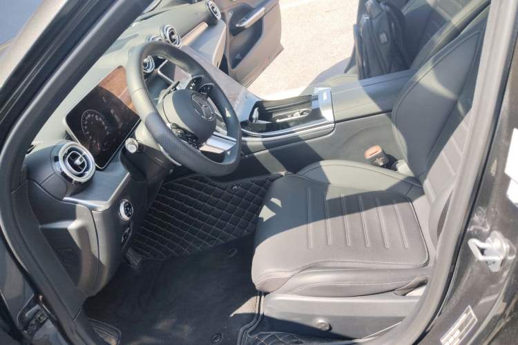 Used Mercedes-Benz C-Class 2024 C 260 L Brilliant Night Sports Edition Left Front Seat