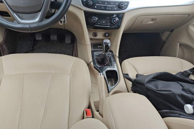 Used Baojun 730 2016 1.5L Manual Luxury Edition 7 Seats