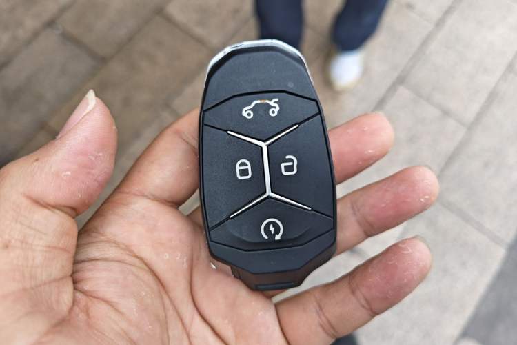 Used Lynk & Co 03 2018 1.5TD DCT JingPro Edition China V Standard Vehicle Key