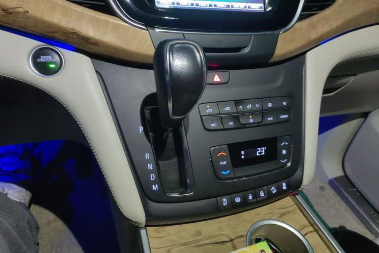 Used Buick GL8 2018 ES 28T Luxury Model China VI Standard
