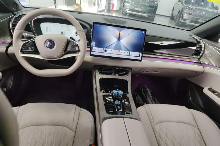 Used BYD Han 2025 DM-i Intelligent Driving Edition 125KM LiDAR Flagship Model Center Console