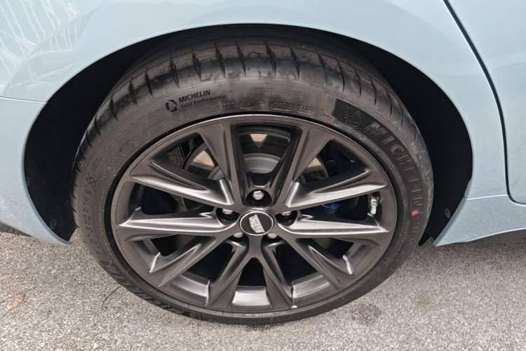 Used Cadillac CT5 2025 28T Track Performance Edition + Peak Track Optional Package
