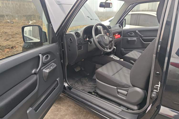 Used Suzuki Jimny 2015 1.3 AT JLX