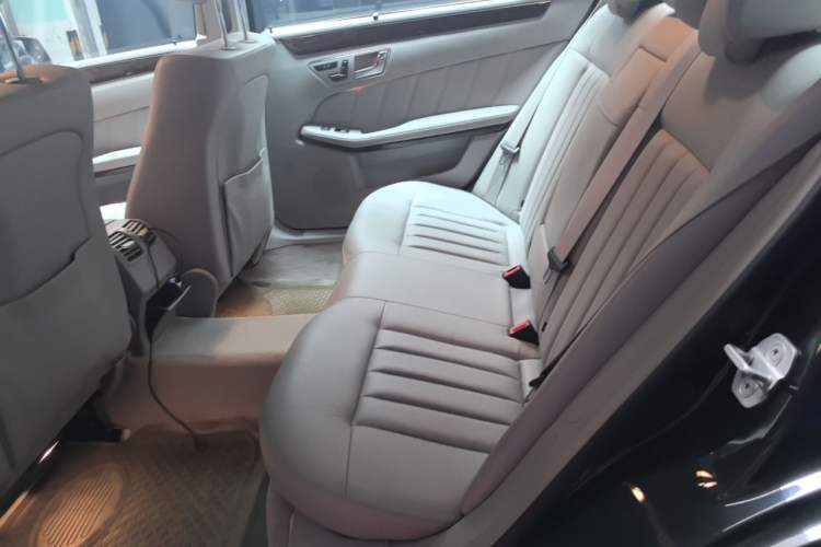 Used Mercedes-Benz E-Class 2011 E 300 L Elegant Model
