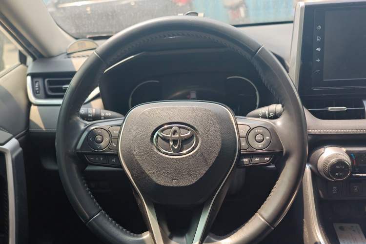 Used Toyota RAV4 2020 2.0L CVT Two-Wheel Drive Fashion PLUS Edition Steering Wheel