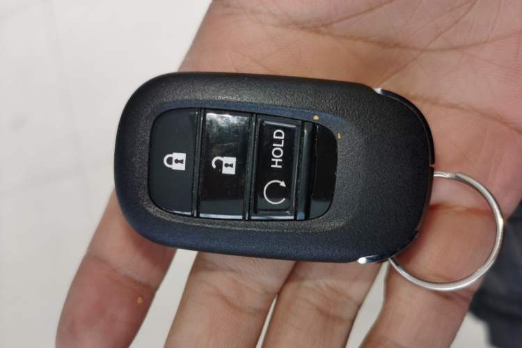 Used Honda CR-V 2024 2.0L eHEV Two-Wheel Drive Smart Edition