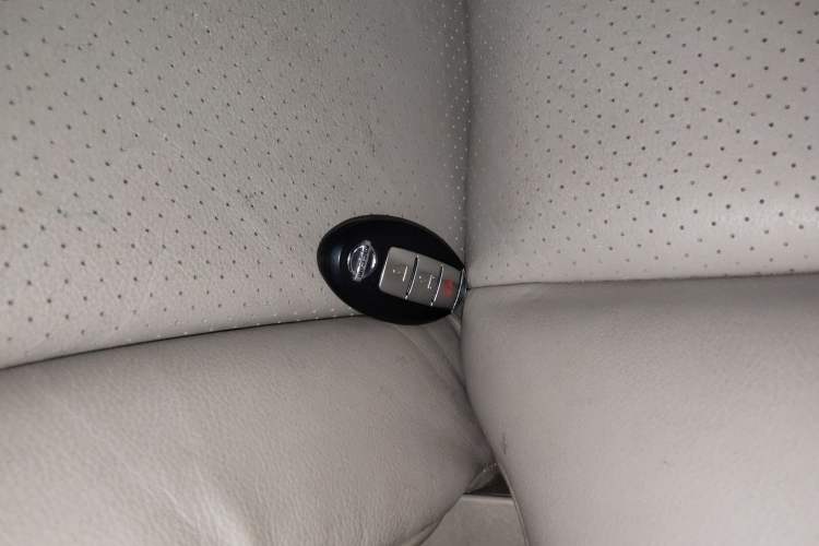 Used Nissan Tiida Sedan 2006 1.6JE AT Vehicle Key