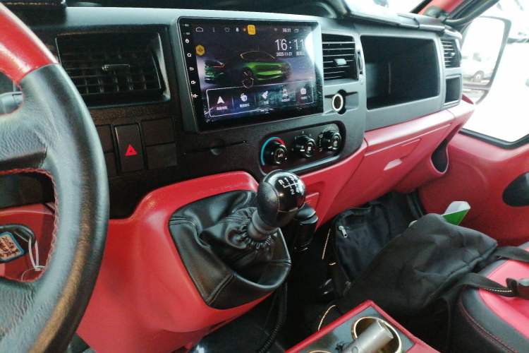 Used Ford Transit Custom 2016 2.2T Long-Wheelbase 6-Seater High-Roof Multi-Purpose Vehicle