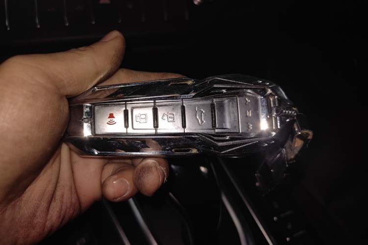 Used Wey VV7 2019 Upgraded Model 2.0T Ultra-Luxury Version China VI Standard