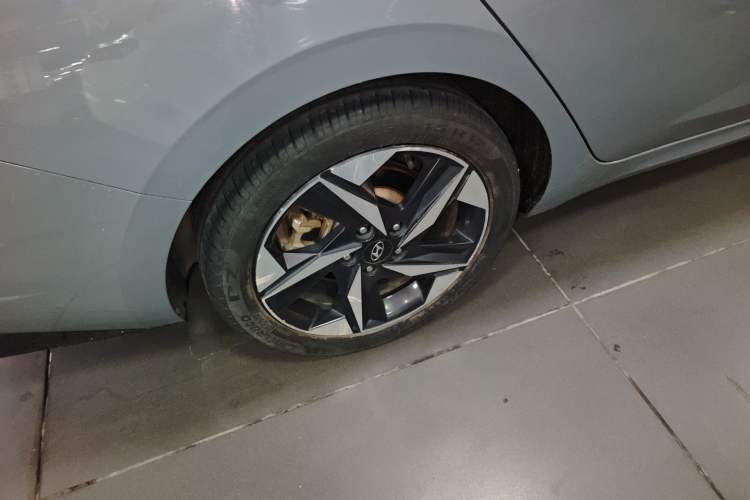 Used Hyundai Elantra 2021 1.5L CVT LUX Prestige Edition
