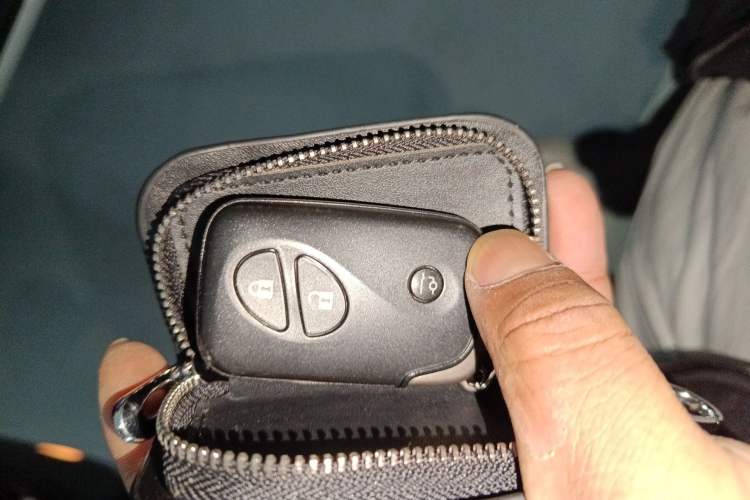 Used Lexus GX 2014 400 Prestige Edition Vehicle Key