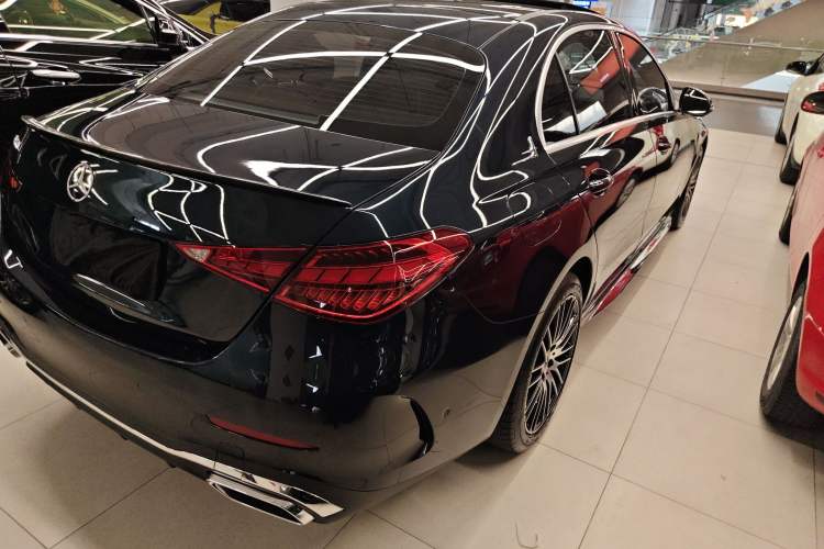 Used Mercedes-Benz C-Class 2023 Restyled C 260 L Night Edition Sports Version Rear Right 45 Deg